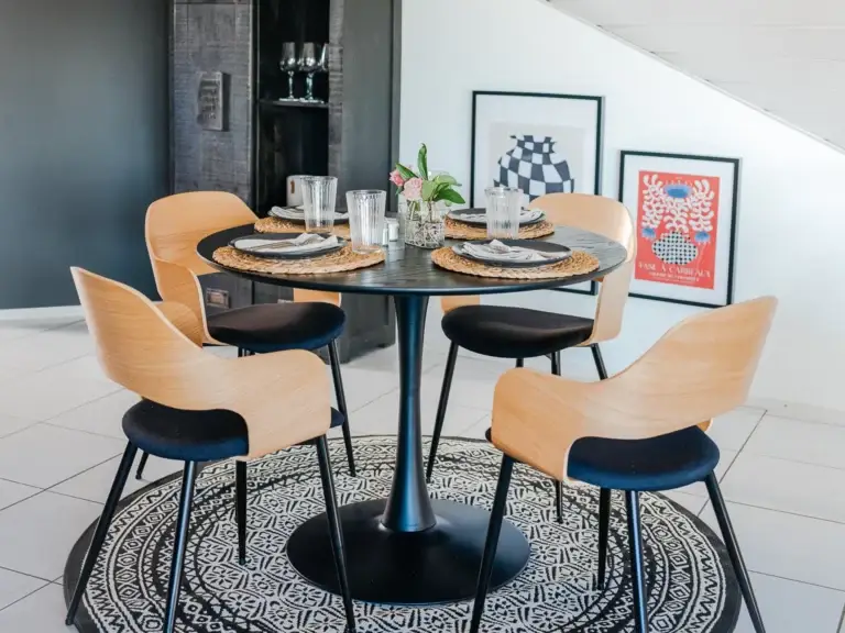 Dining table Onyx