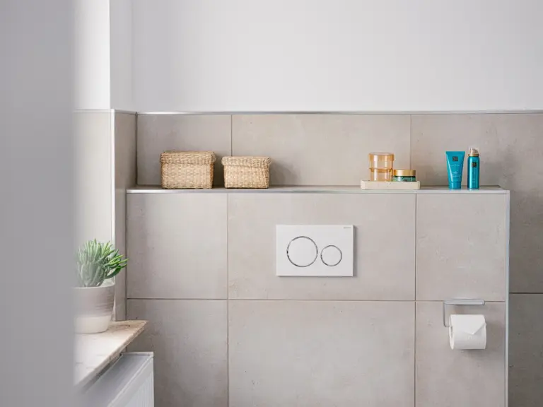 Sapphire Green Bathroom